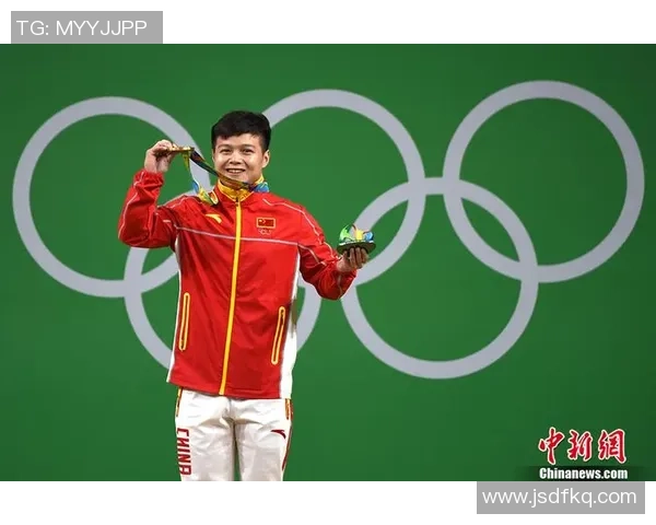 南京足球队的拼搏历程与荣耀时刻全景回顾