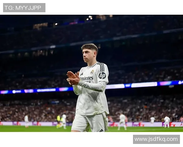 足球明星拼凑壁纸免费下载让你的桌面焕然一新尽享足球魅力与激情